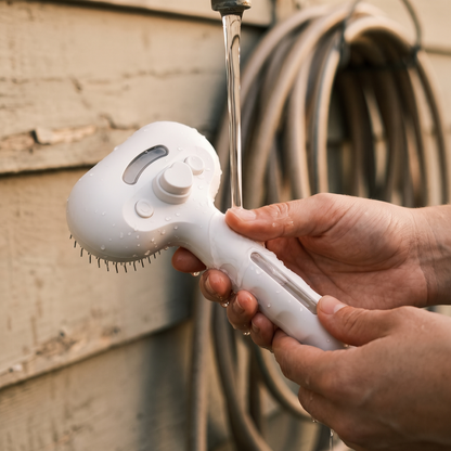 Soie — Brosse brumisatrice pour crinière et queue
